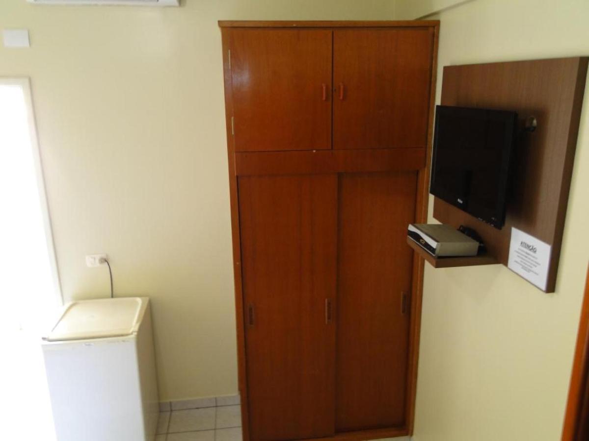 Oyo Hotel Sampaio Itumbiara Extérieur photo